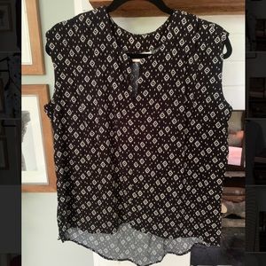 Universal Thread Top